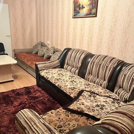 Ореховая Горка Апартаменты С Балконом И Лифтом Narva Ngoại thất bức ảnh